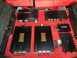昆明艺音荣威RX5改装黄金声学汽车音响，打造超强音质系统