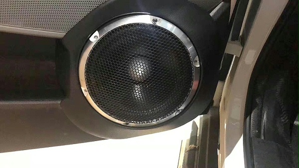汽车音响改装加盟02